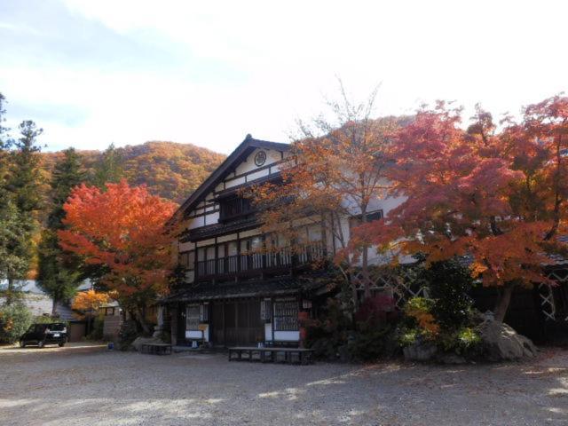 Honke Bankyu Hotel Nikko Exterior photo